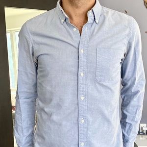 Uniqlo Light Blue Button Down Shirt Small